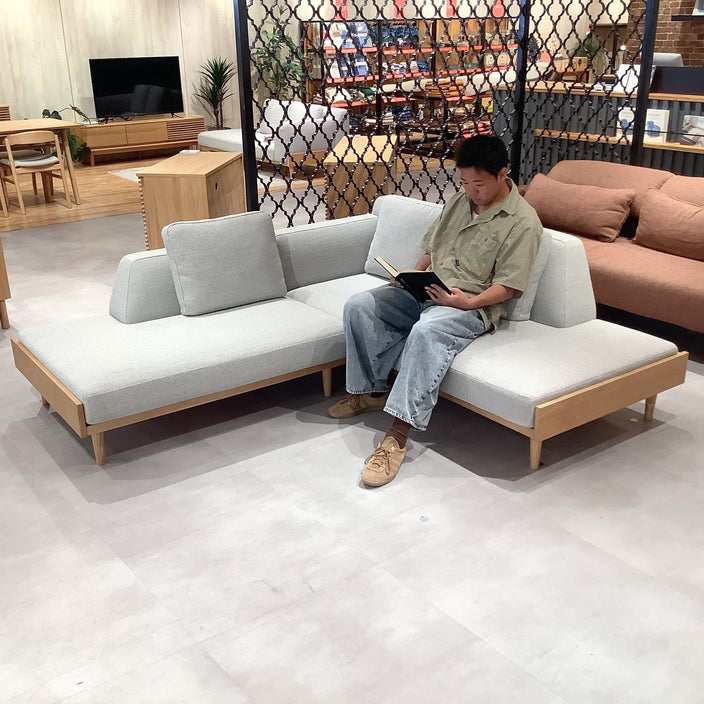 【アウトレット】ゆったりくつろげるカウチソファ！