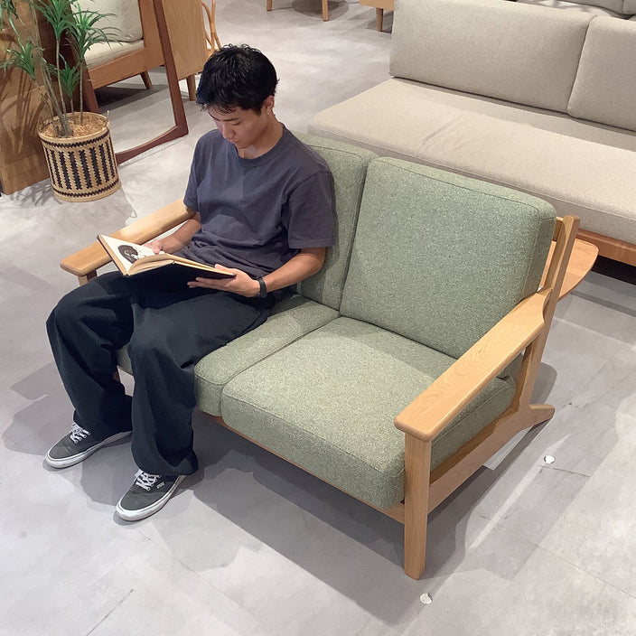 【アウトレット】座りやすさと美しさが魅力のソファ