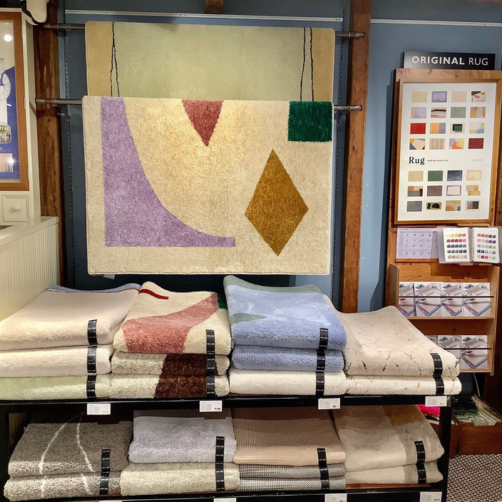 春夏新作ラグ、好評販売中！