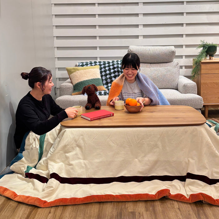 こたつ展示中！