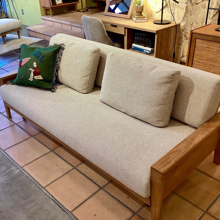 新商品ぞくぞく展示開始！