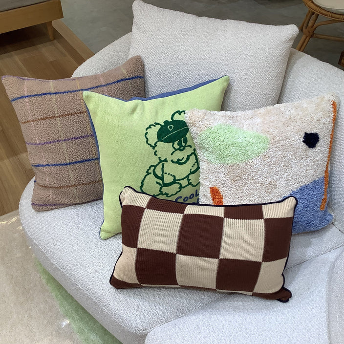 【新作続々入荷！クッションカバーで気軽に模様替え！】