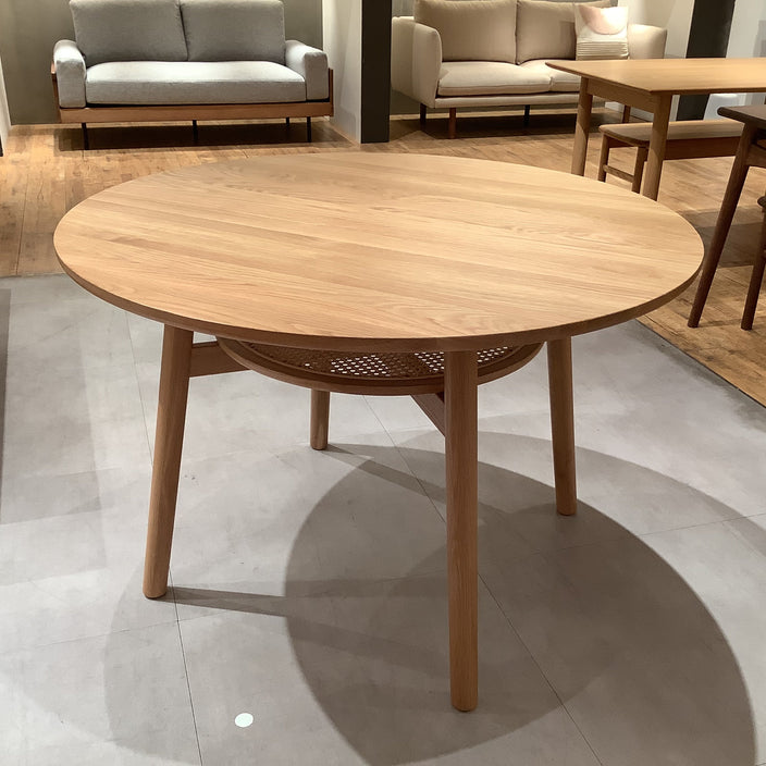【アウトレット】ラタンを合わせたラウンドダイニングテーブル