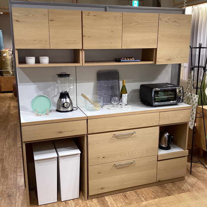 キッチンボードの高さ別収納術で料理がもっと楽になる！