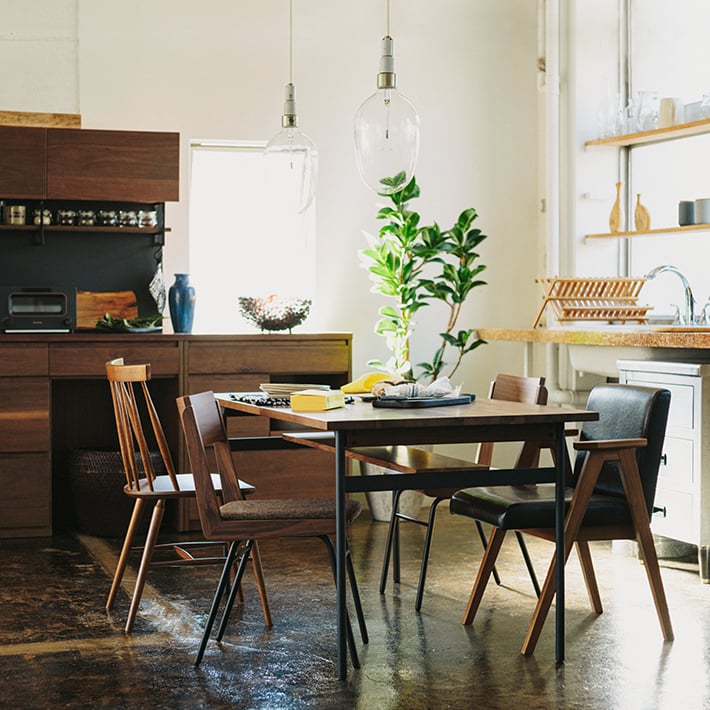 DIX(ディクス) ダイニングテーブル W1400 アイアン脚 ウォールナット  